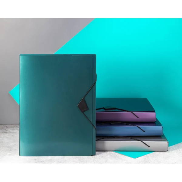 4_Папка-короб на резинках А4, корешок 40мм, пластик 0,8мм Attache Metallics, зеленая