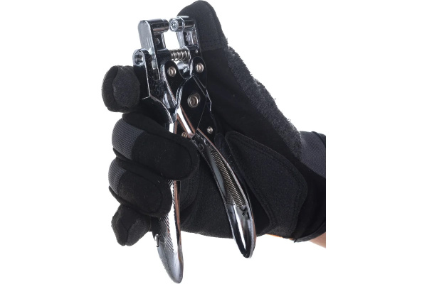 7_Дырокол для люверсов до 30л Attache, металлический