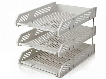 Лоток горизонтальный тройной, на металлических стержнях 60мм, серый